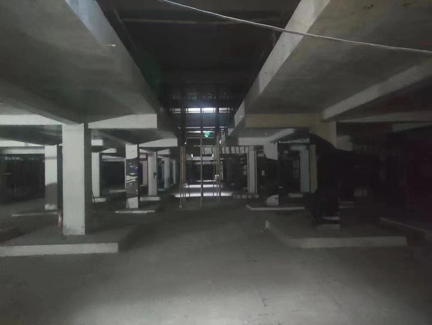 鄂尔多斯山东又一个上海博普LOFT车库拔地而起